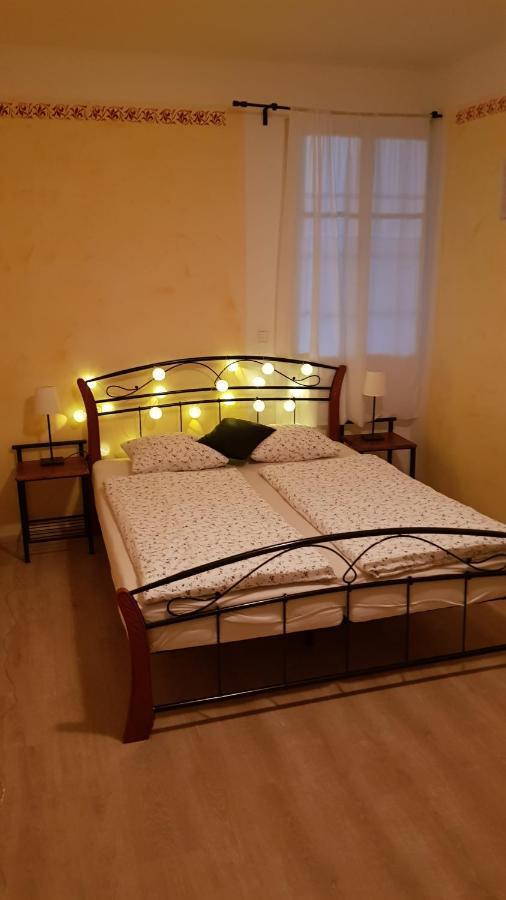 מיקולוב Apartman Lotos מראה חיצוני תמונה
